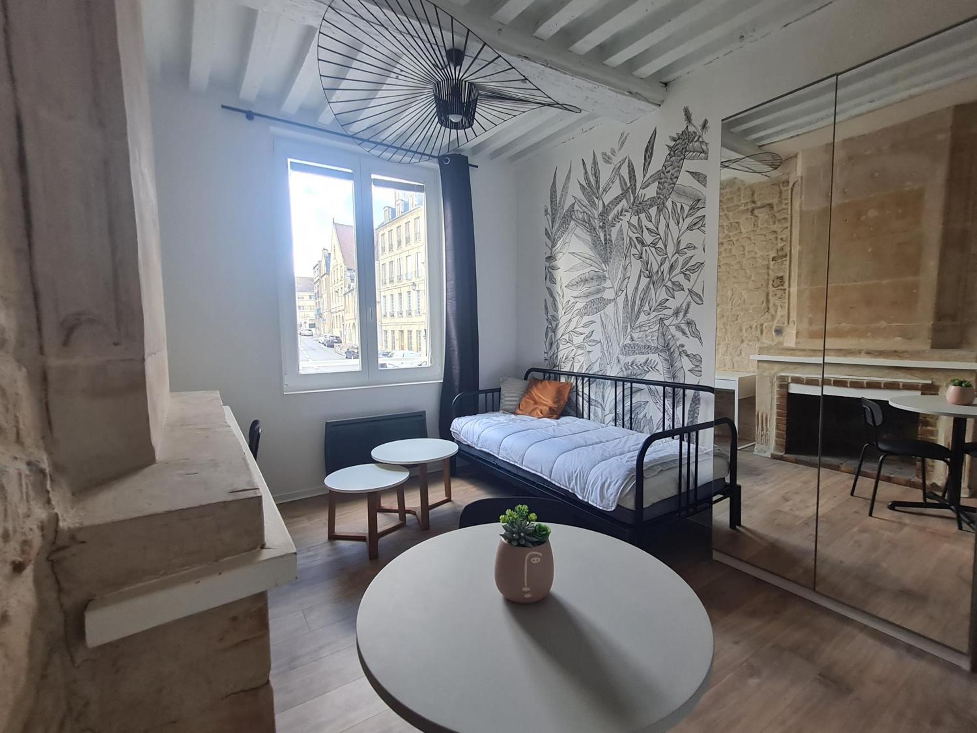 Studio Eglise Saint-sauveur - Hyper Centre Appartement